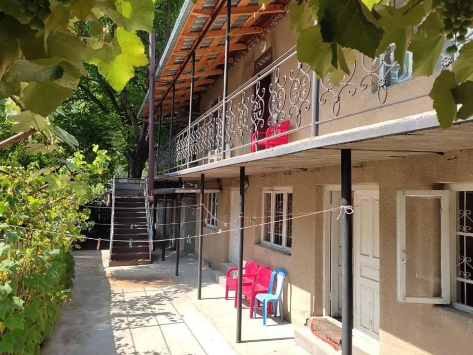 Apartmán Family House In Racha, Oni Exteriér fotografie